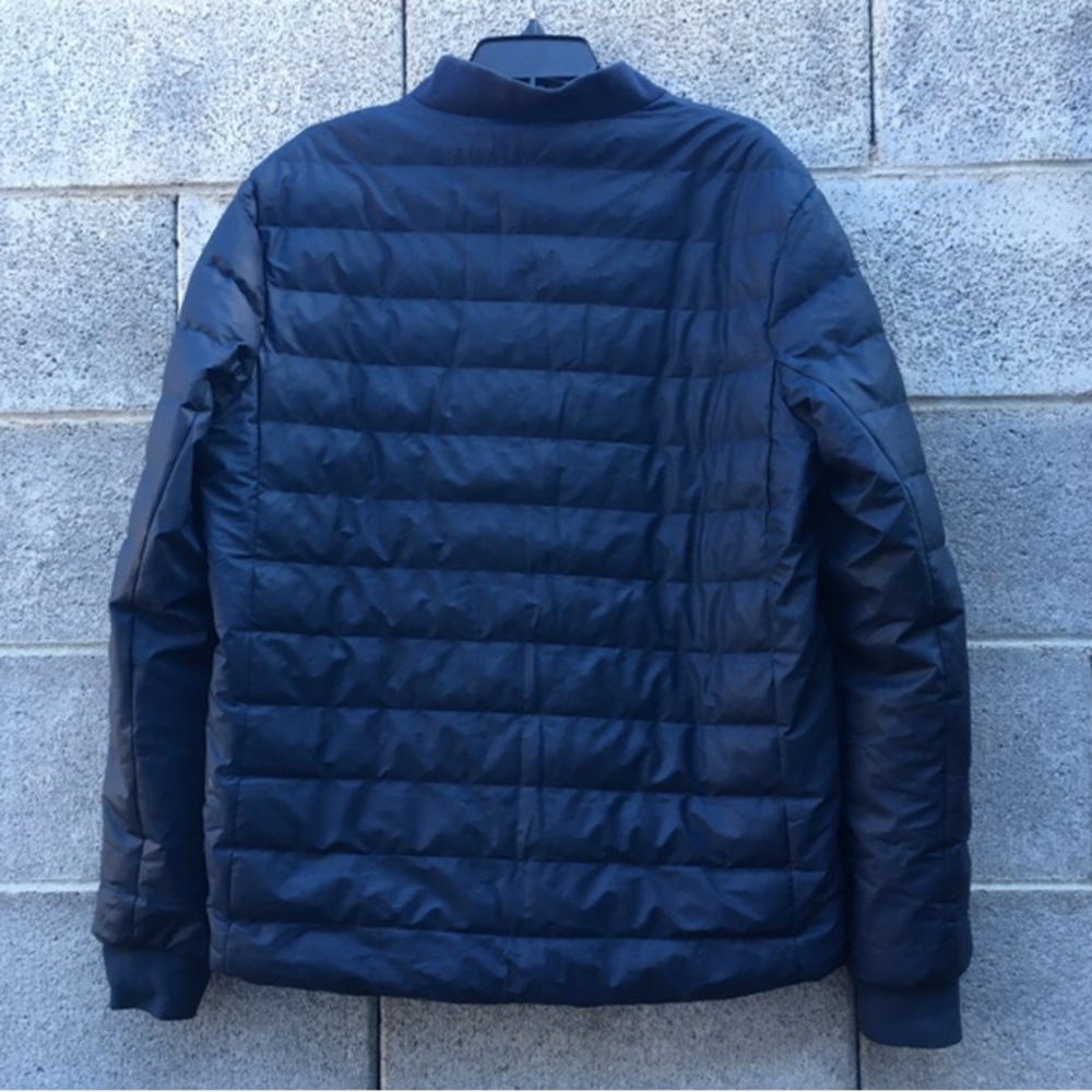 RAINS Mens Trekker Puffer Waterproof Jacket Full Zip Dark Blue Size M/L  EUC - Picture 2 of 10